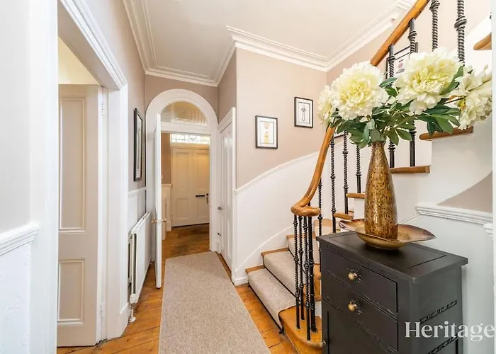 Fountainhall Luxury Townhouse, Aberdeen City Centre